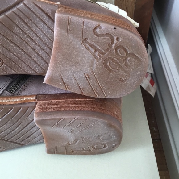 A.S.98 Ravenswood textured leather ankle boots - Picture 9 of 10